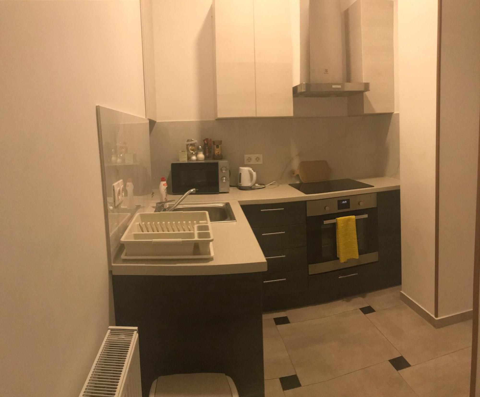 West Residence — Photos 2